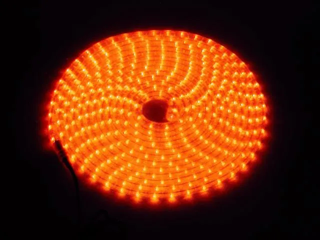 10962