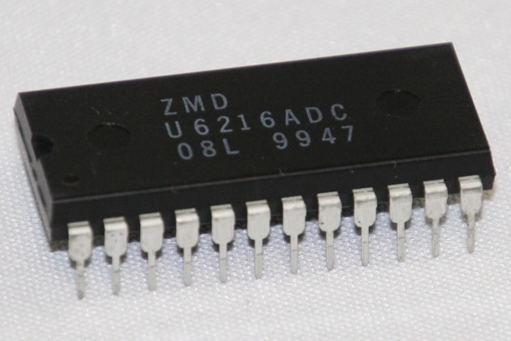 IC DIP-24