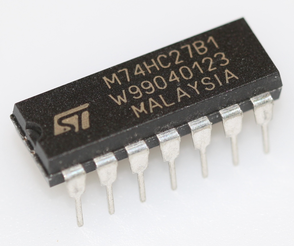 Triple 3-input NOR gate DIP-14