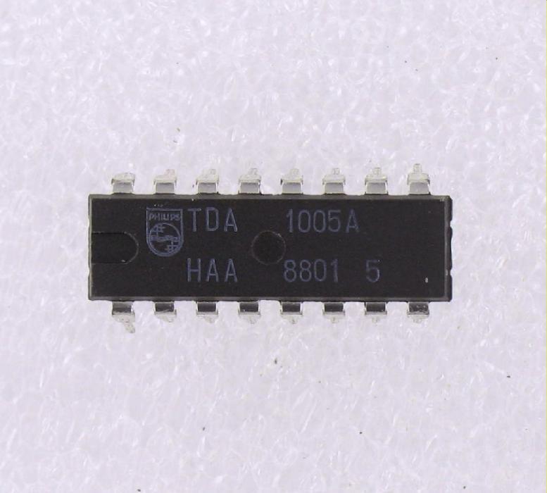 FREQUENCY MULTIPLEX PLL STEREO DECODER DIL16