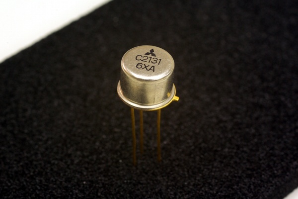 SI-N 30V 0.6A 0.8W 850MHz TO-39