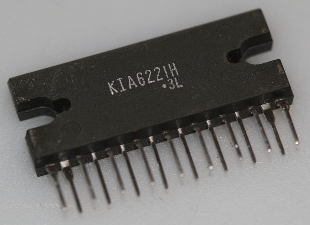 30W BTL DUAL AUDIO POWER AMPLIFIER SIP-17