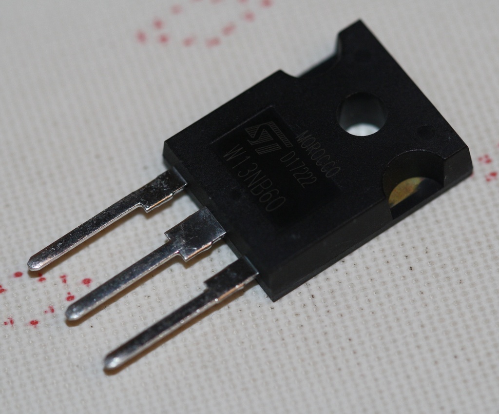 N-CHANNEL 600V - 0.48 OHM - 13A - TO-247