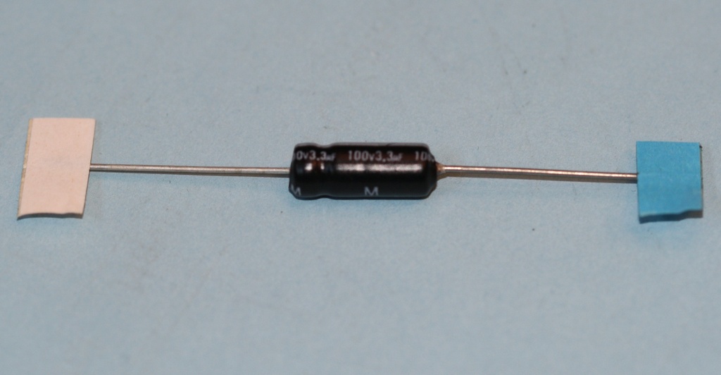 El-Capacitor 3,3µF/100V-5x14mm