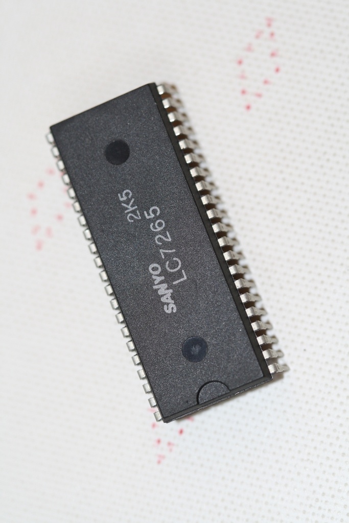FLT Driver for Display of Graphic Equalizer DIP-42