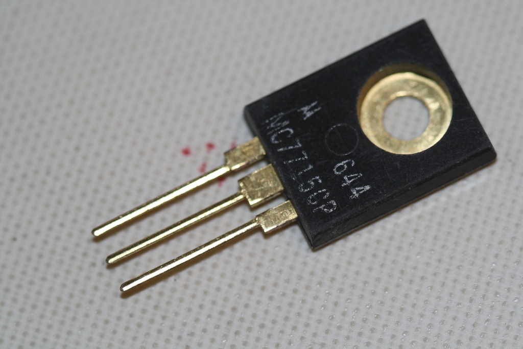 U-Reg +15V 0,75A Motorola TO-127