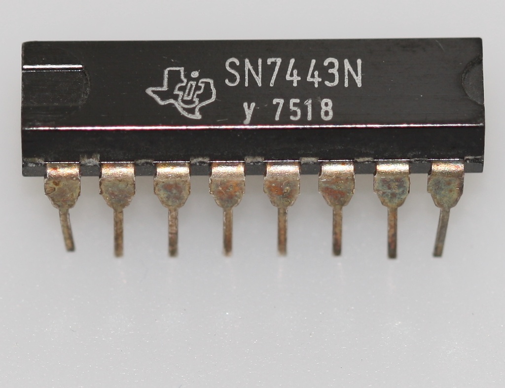 Excess-3 to decimal decoder DIP-16