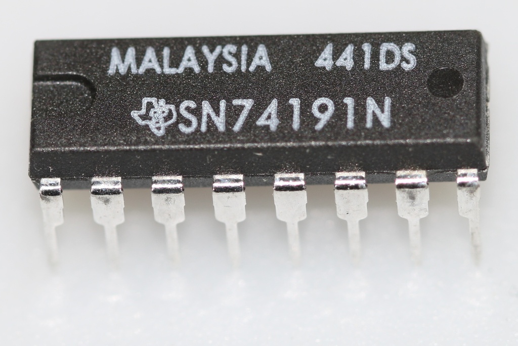 Synchronous up/down binary counter DIP-16