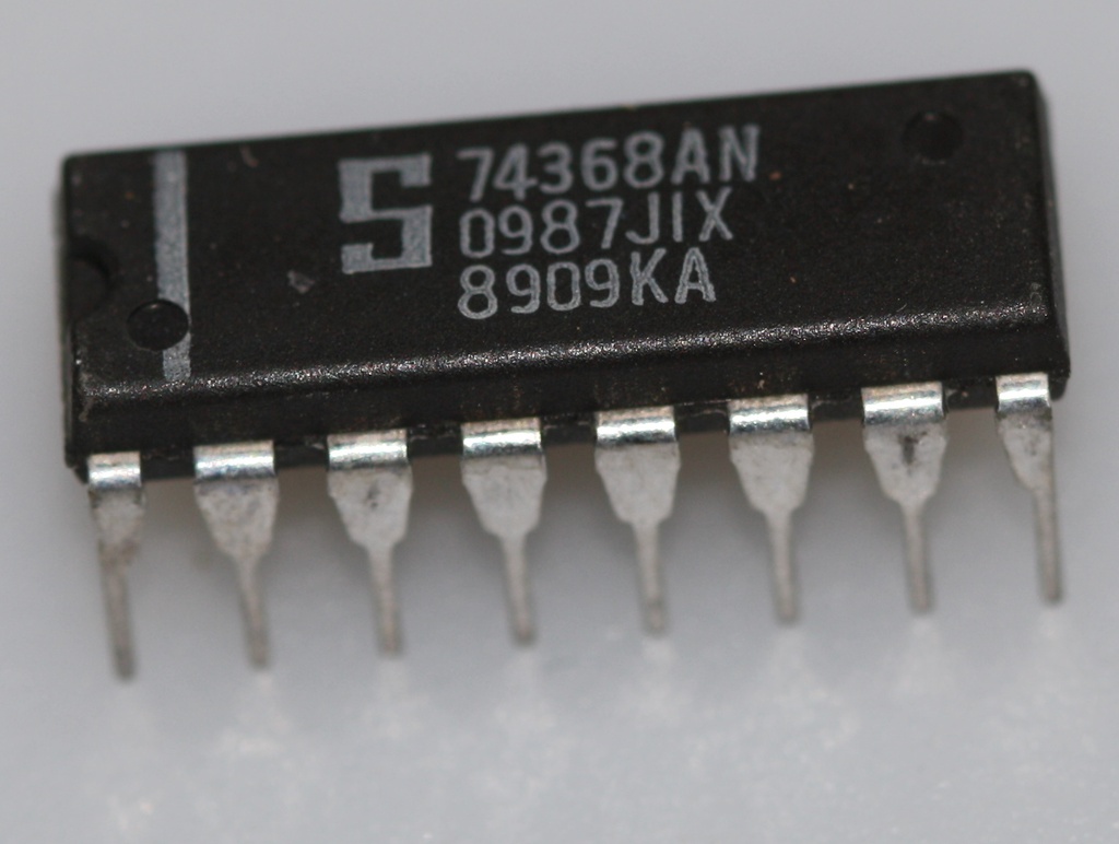 Hex buffer with Inverted three-state outputs DIP-16
