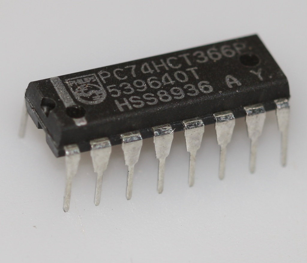 Hex buffer with Inverted three-state outputs DIP-16