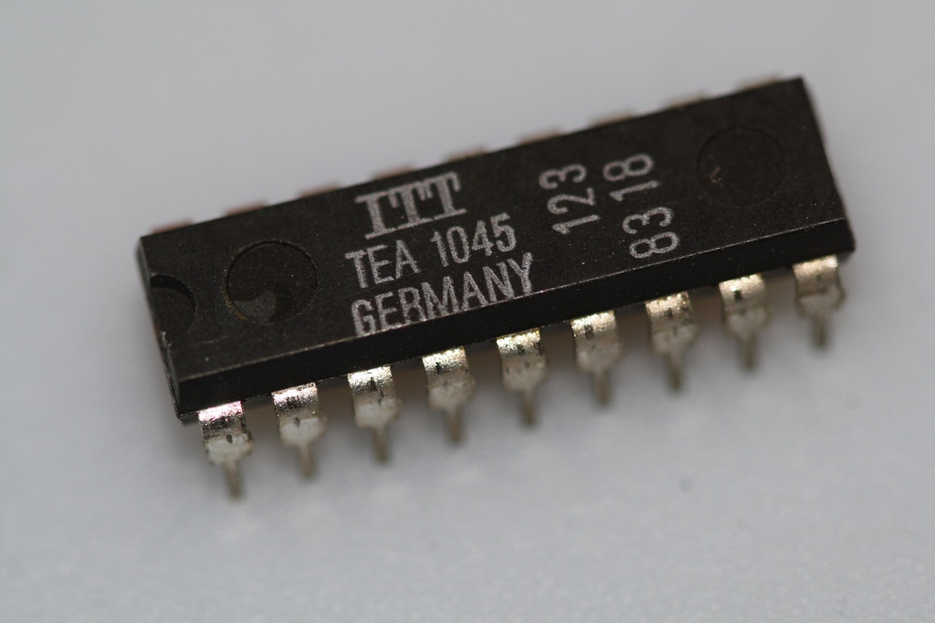 Telephone Applications DIP-18