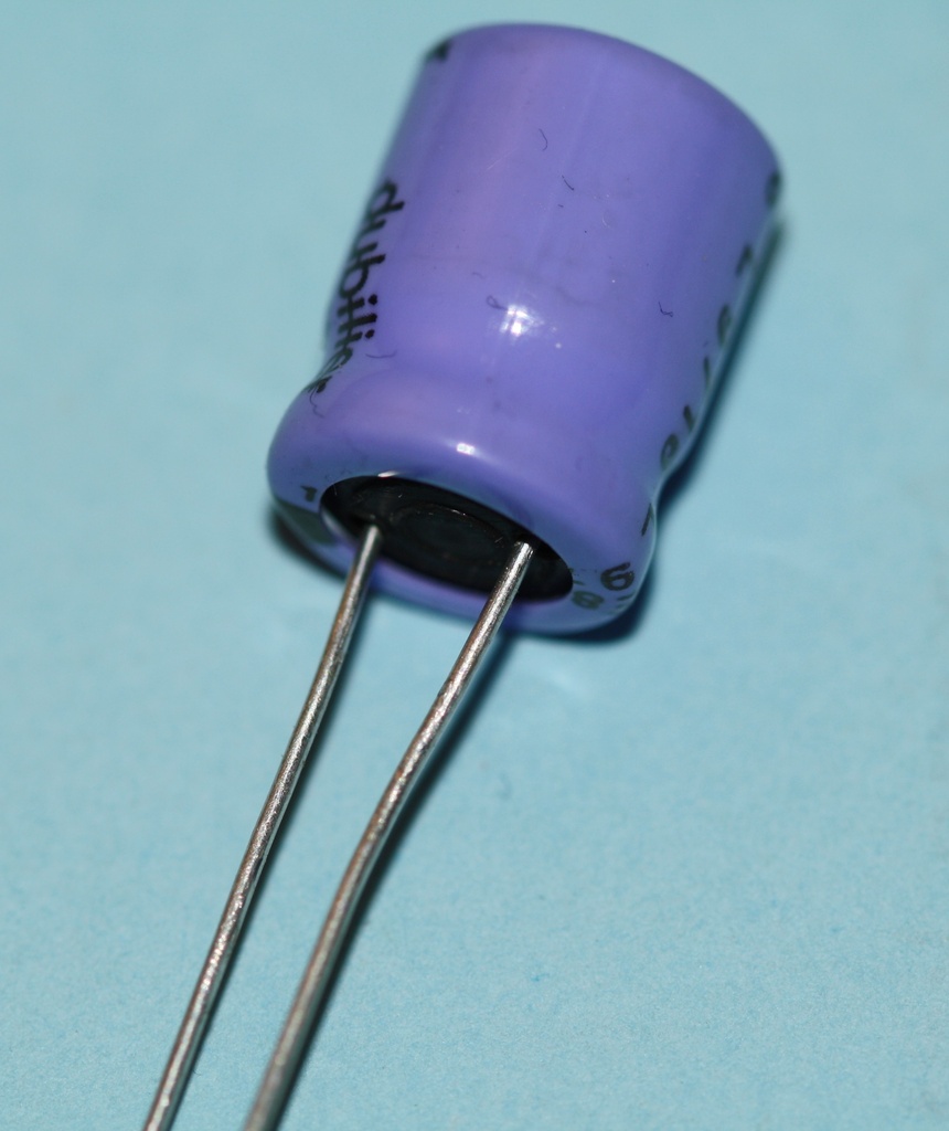 El-Capacitor 1µF/450V-P5-10x12,5