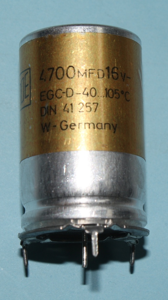 El-Capacitor 4700uF/16V-P12,5-25x40-4.Ben