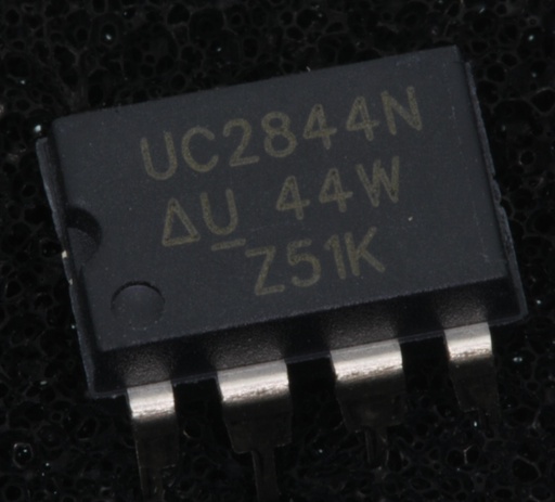 [138291] PWM CONTROLLER, FLYBACK, PDIP-8