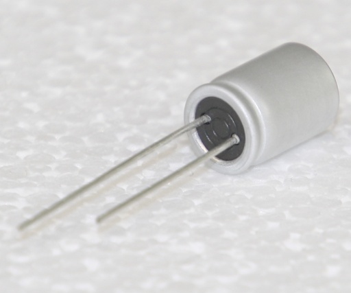 [146162] Capacitor: polymer; 82uF; 35VDC; ESR: 20mΩ; SEPF; THT; ±20%; Ø8x12mm