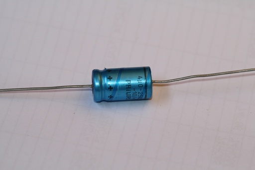 [134402] El-Capacitor 4µF/250V-10x18mm