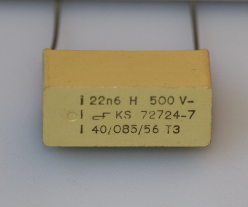 [134464] 22,6nF 500V radial styroflex kond. 2% RM10