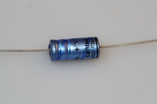 [134536] El-Capacitor 10uF/100V-8x18mm