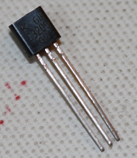 [135386] SI-N 120V 0,1A 0,3W 100MHz TO-92