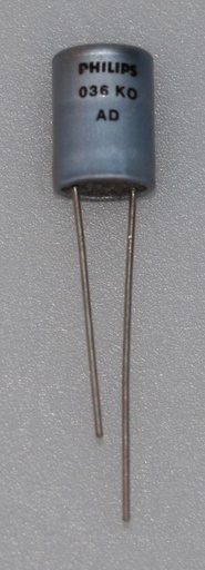 [132035] El-Capacitor 150µF/35V 8,6x12 P5