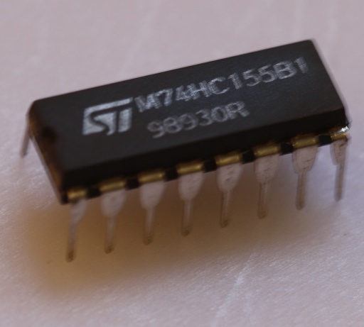 [132058] Dual 2-line to 4-line decoder/demultiplexer DIP-16