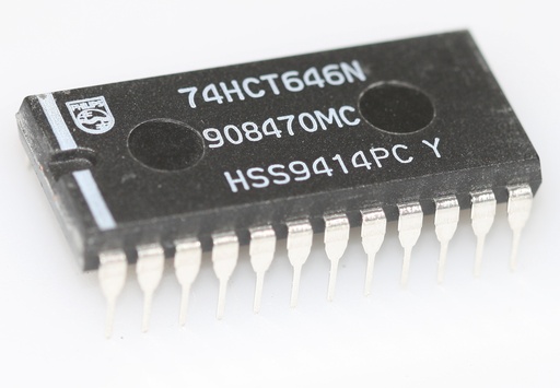 [132176] Octal bus transceiver/latch/multiplexer with noninverting three-state out DIP-24