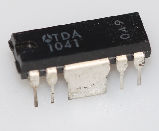 [132372] Motor Speed Control. 1,4W DIP-8+B