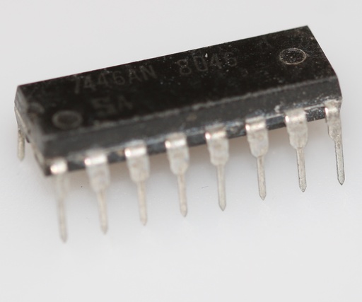[132531] BCD to seven-segment display decoder/driver DIP-16
