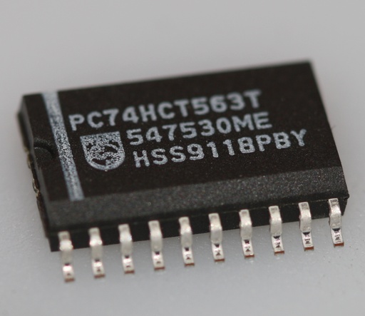 [132776] 8-bit d-type transparent latch SO-20