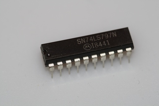 [132913] 4-bit binary counter/register/multiplexer DIP-20
