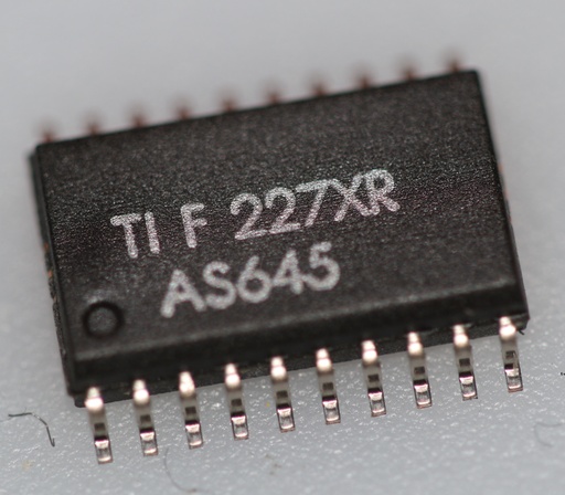 [132926] Octal bus transceiver SO-20