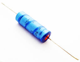 [147290] El-Capacitor 100µF/63V 10x30 Taped