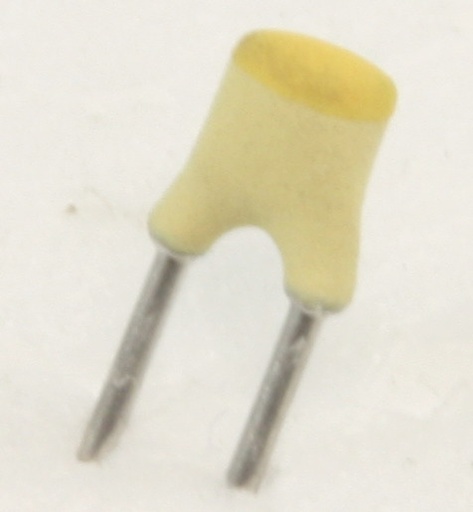 [147612] Cer Capacitor 2,7nF 100V P2,54 K2000