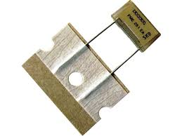 [147856] Capacitor 4700pF 630V RM 10,16mm