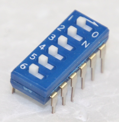 [148645] DIP Switch IC 6-Pole MIYAMA