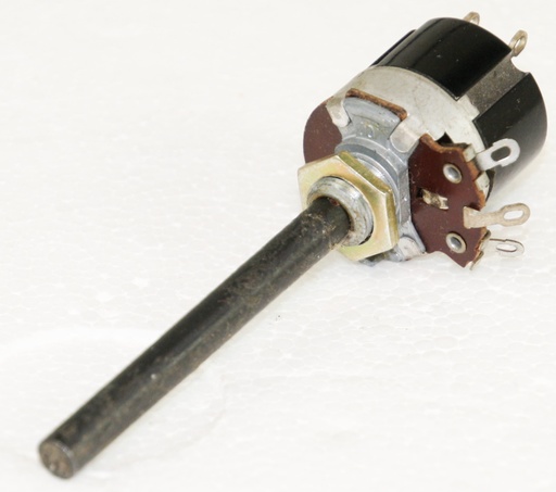 [151999] Potentiometer m/trækafbryder, 300RA Lin. mono