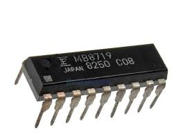 [152746] PLL Synthesizer IC DIL-18