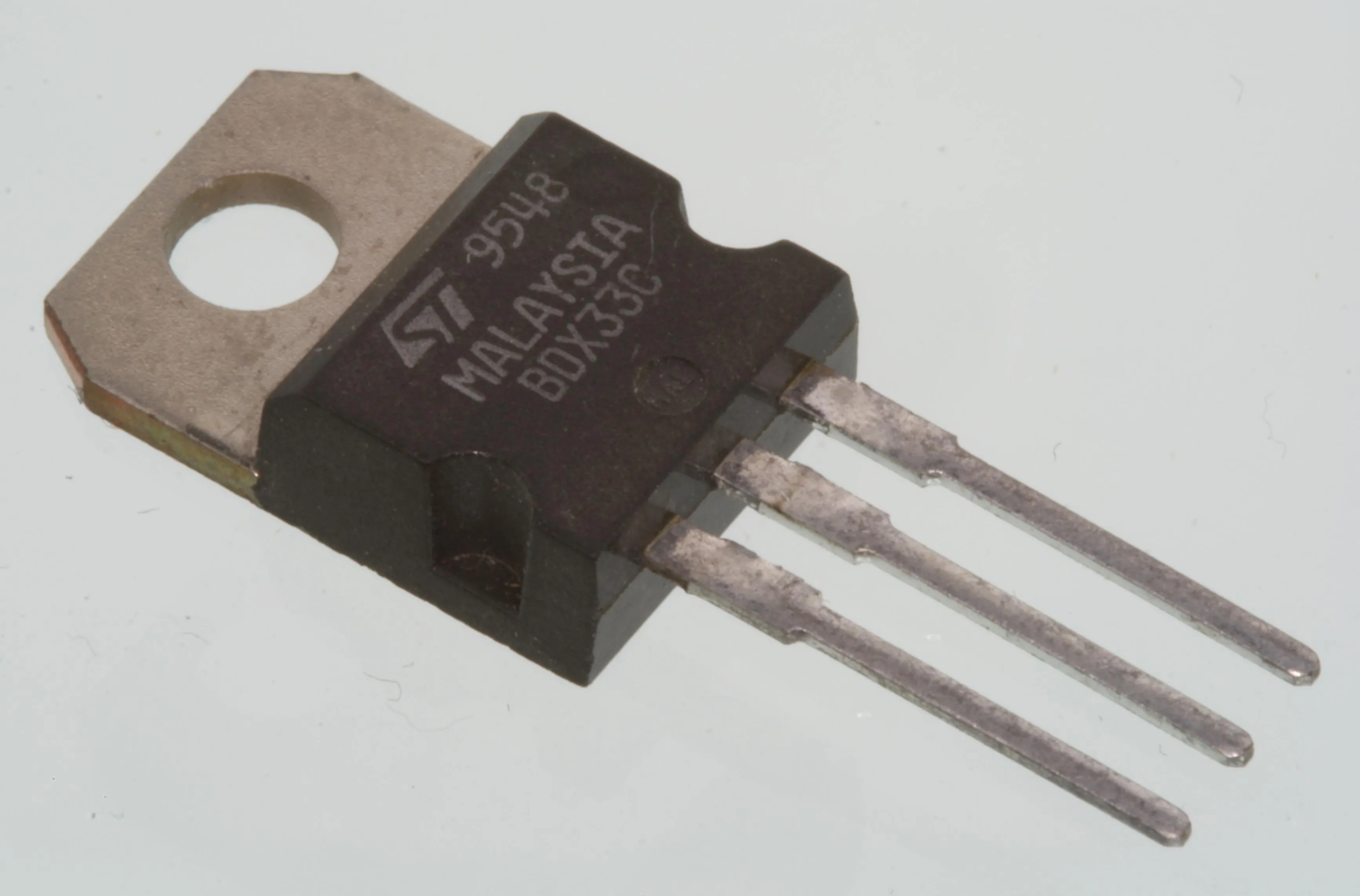 [77688] NPN-Darl 100V 10A 70W TO220