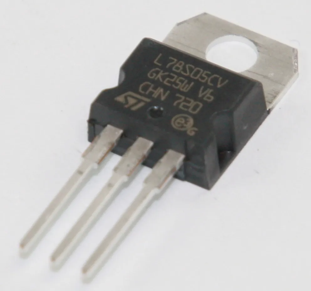 [81920] U-Reg +5V 2A TO220