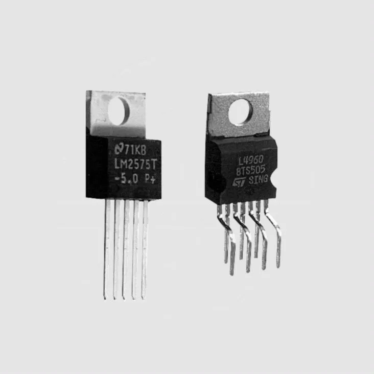 [82207] Switch. Reg 0,5A 1,2-37V 45Vs SO8