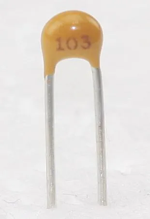 [85263] MLC Capacitor 10nF 100V X7R P2,54