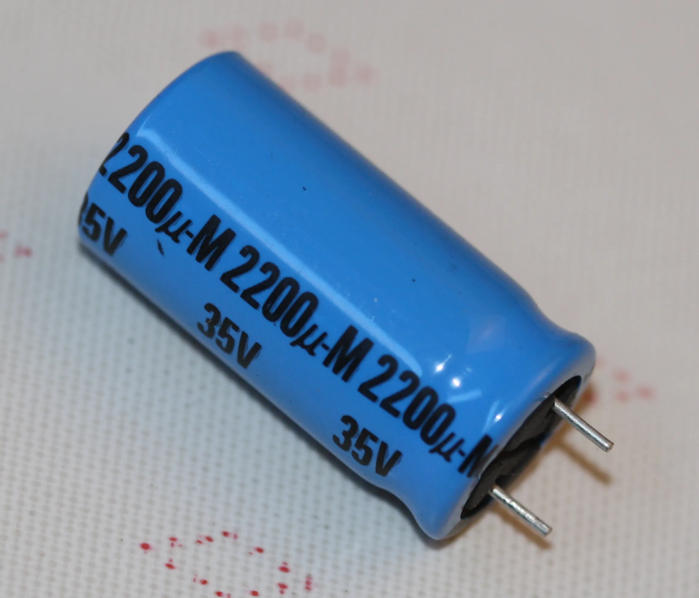 [85724] El-Capacitor 2200µF/35V-P7,5-16x32