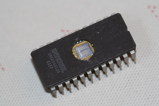 [113261] 512X8 EPROM DIP-24