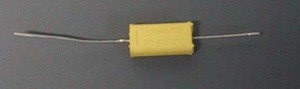 [91466] 330nF 250V MKT axial 10%, 100stk