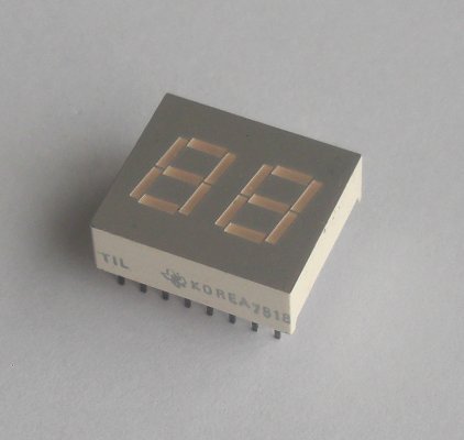 [127151] 2Dig 7Seg 7mm CA Red LowCur 600&mu;cd