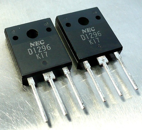 [128082] SI-N 150V 15A 100W M-37