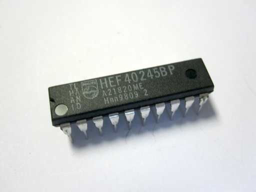 [129995] Octal bus transceiver with 3-state outputs DIP-20