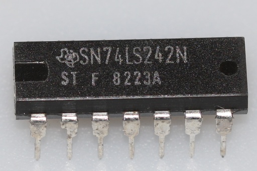 [131497] Quad Bus Transceivers DIP-14