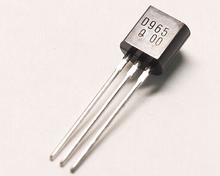[98198] SI-N 40V 5A 0.75W 150MHz TO-92