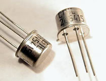 [98442] PNP 200V, 1A, 10W(Tc=25°), >15MHz TO-39